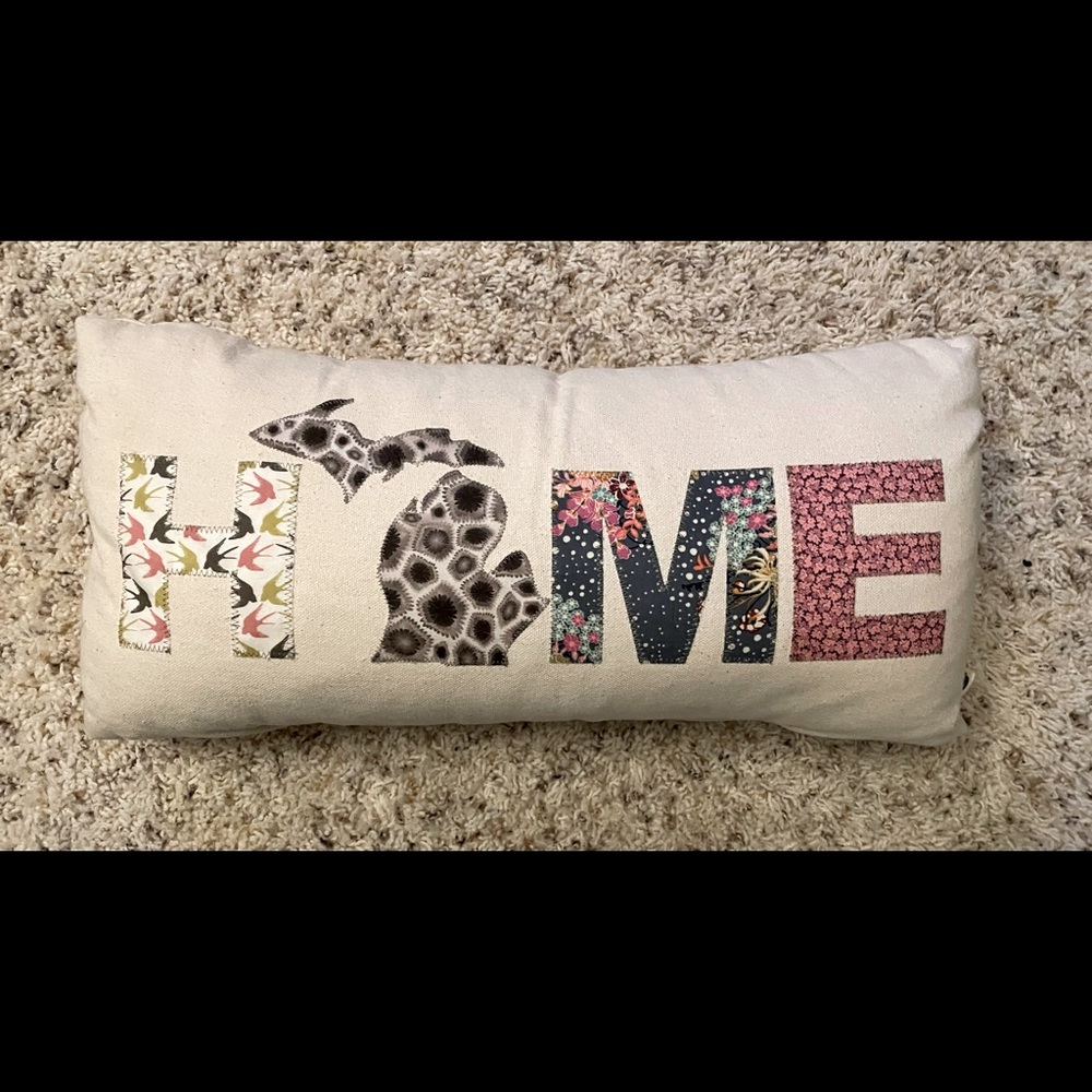Muslin rectangular filled pillow in EUC